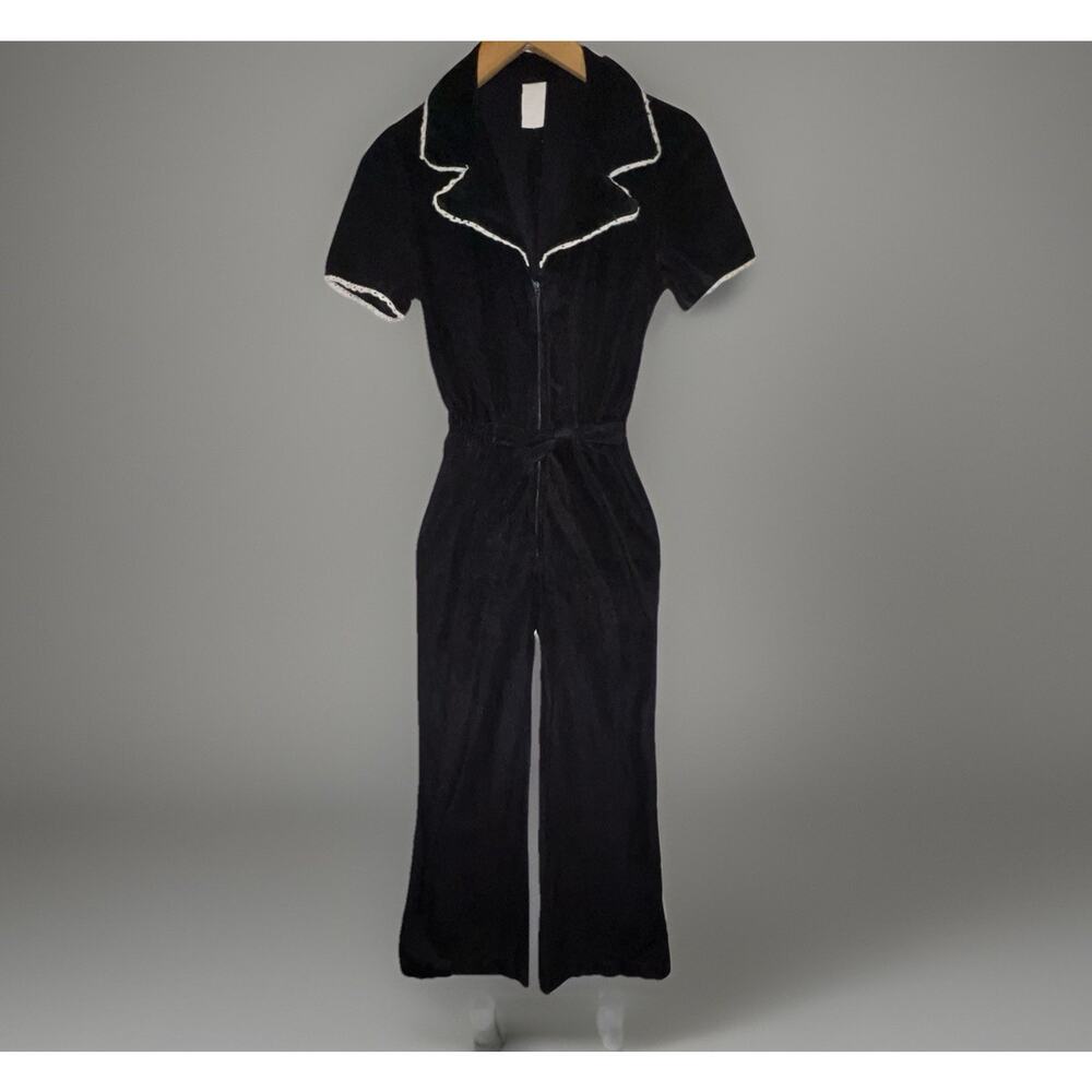 VTG 70s Black Velour Knit Jumpsuit Crochet Trim Belted Flare Arnel Zip XS Lounge